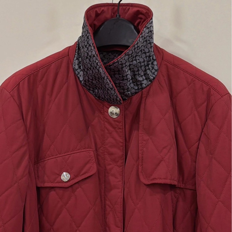 美國蔻馳 Coach 勃艮第紅菱格紋縫衍綁帶外套-3