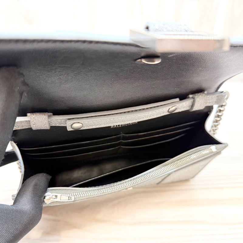 Balenciaga 銀色hourglass沙漏WOC鏈條包 656050-6
