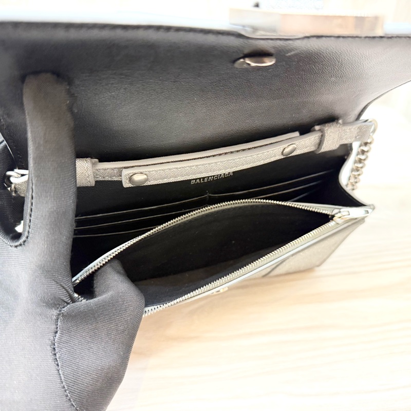 Balenciaga 銀色hourglass沙漏WOC鏈條包 656050-7