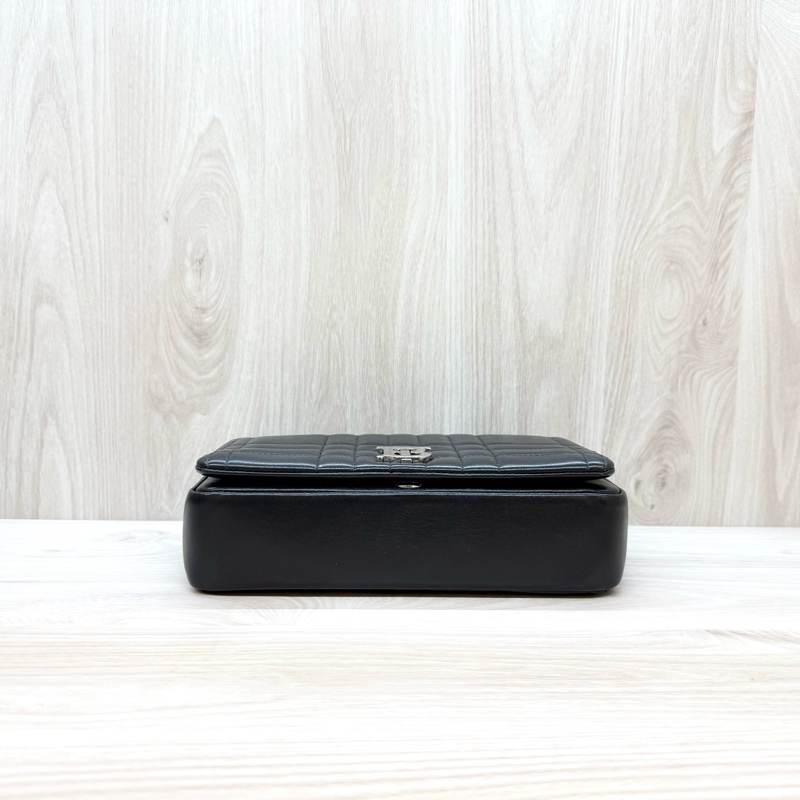 Burberry黑銀羊皮衍縫格紋TBLOLA小號側背包8059510-4