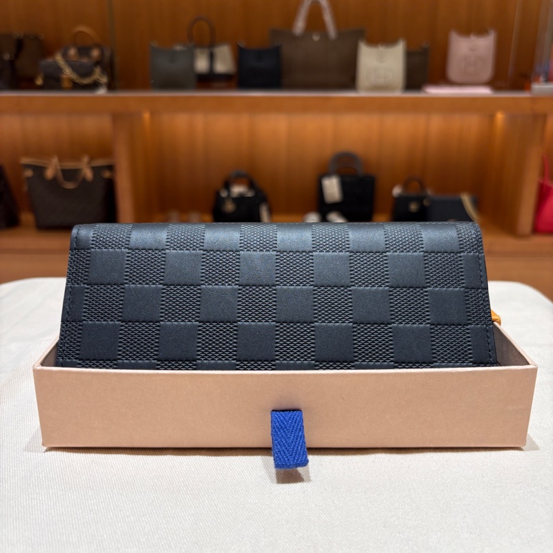 【台中現貨,大容量男用長夾】LV Brazzaville 棋盤格皮夾|黑灰極簡風格|多卡槽大鈔位|台中市北區現貨-6