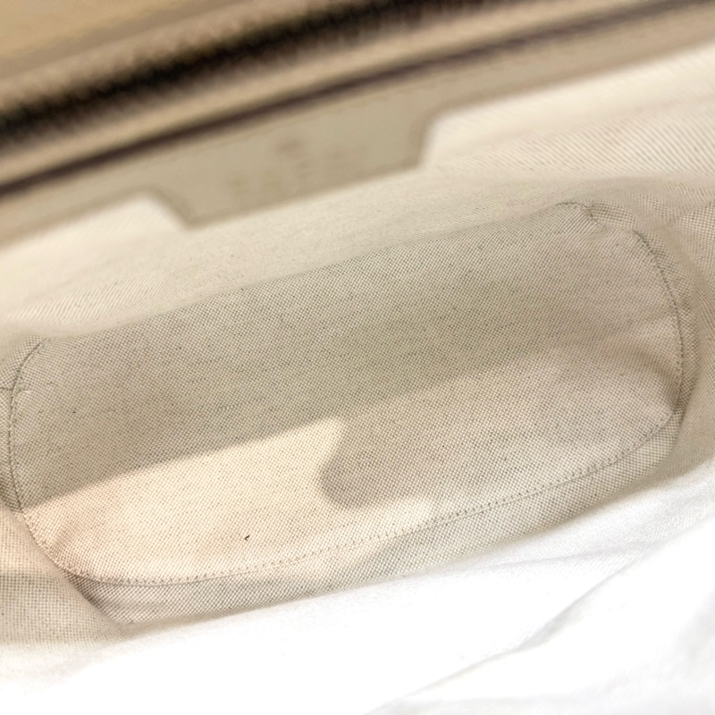 GUCCI燕麥老花Retro綠紅綠背帶下蓋磁吸束口後背包674147-8