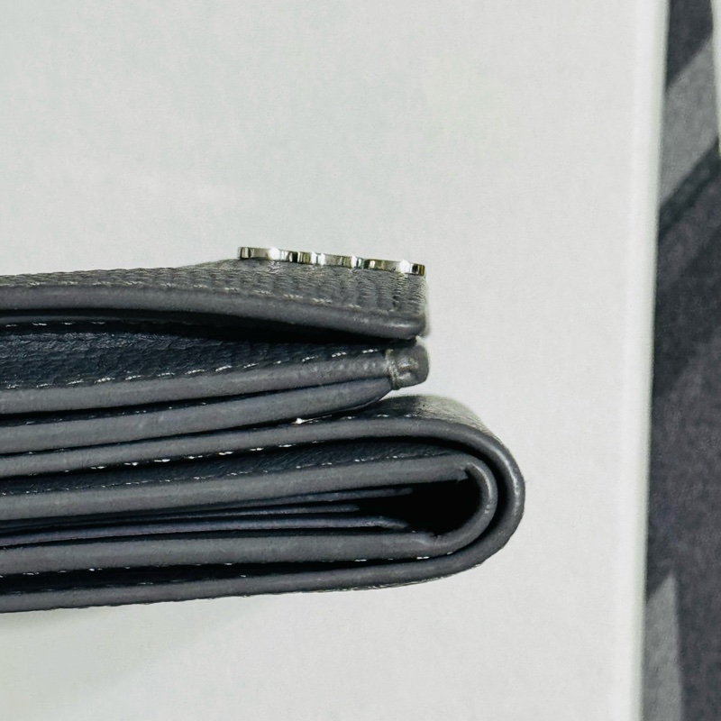 『LOEWE羅威』鵝卵石紋小牛皮 Anagram 三摺錢包-8