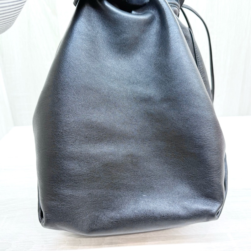 YSL 黑銀羊皮抽繩束口肩背鍊包538447-16