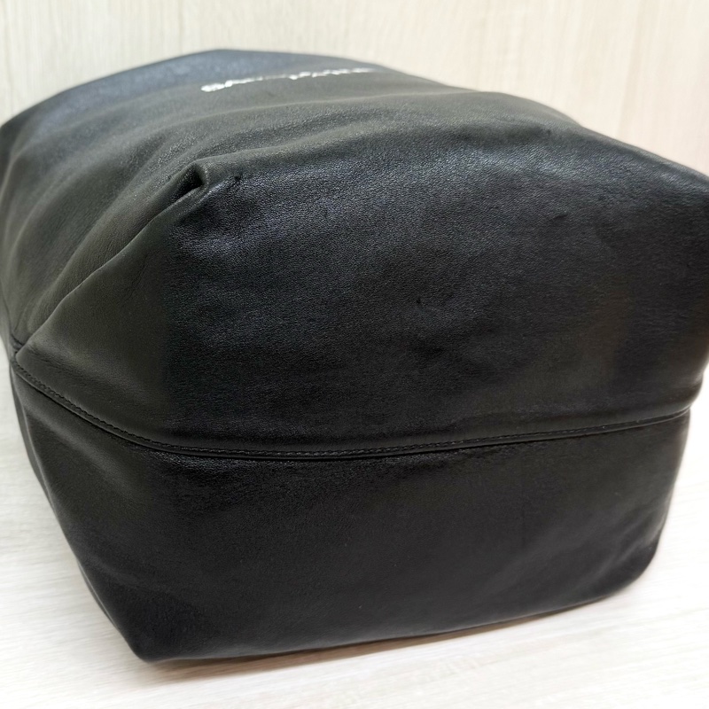 YSL 黑銀羊皮抽繩束口肩背鍊包538447-18