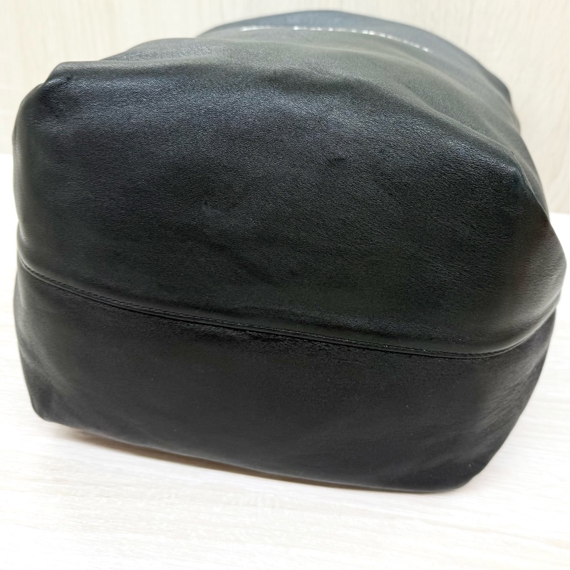 YSL 黑銀羊皮抽繩束口肩背鍊包538447-19