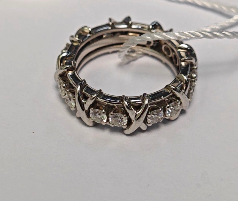 Tiffany 十六石戒指-8