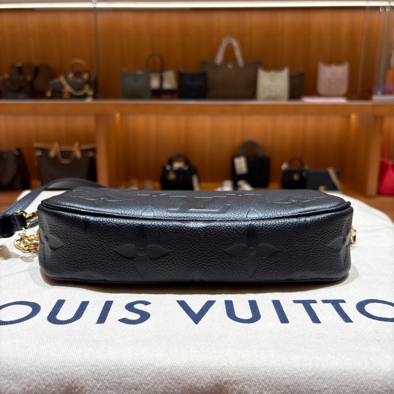 【鏈條背法百變實搭】Louis Vuitton Ivy WOC 法棍鏈包 黑色壓紋牛皮|斜背/肩背/手拿三用|台中市北區現貨-8