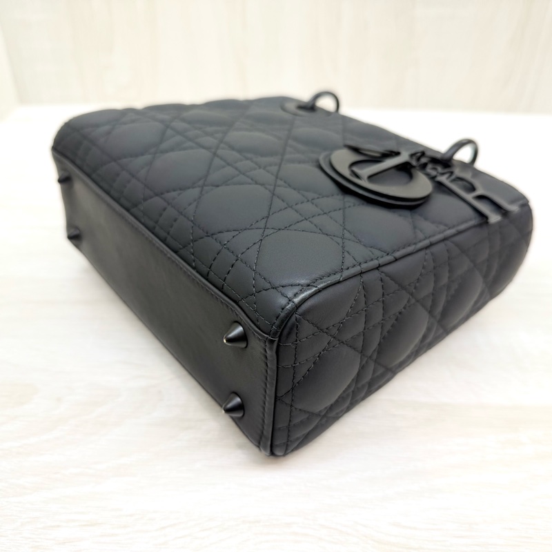 DIOR黑色啞光牛皮LADY DIOR小號五格黛妃包M0538SLOI-11