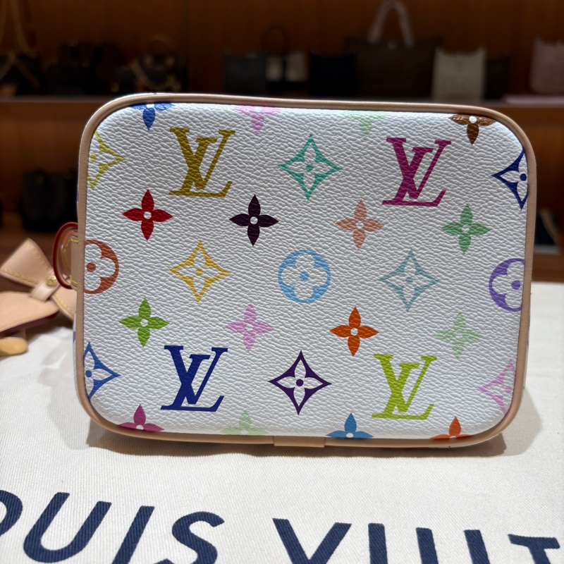 Louis Vuitton x TM ALL IN BB LV 村上隆白三彩水桶包-2-7