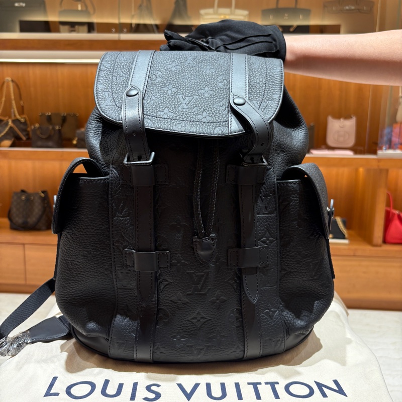Louis Vuitton Christopher PM 黑色壓紋牛皮後背包-0