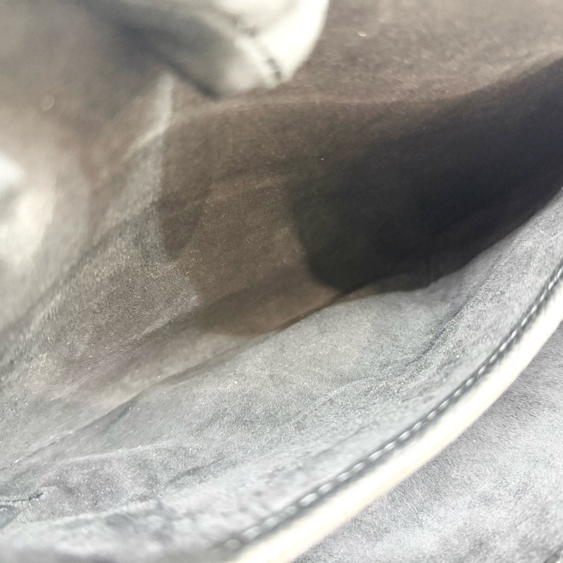 Burberry黑銀牛皮Rocking hores-12