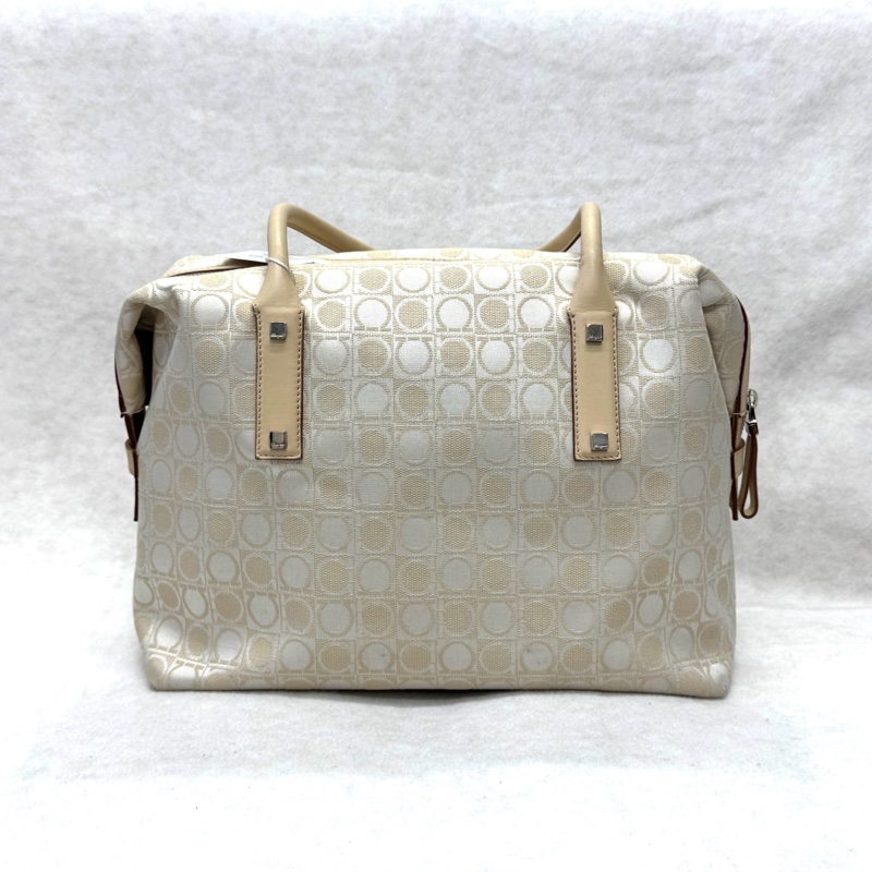 Ferragamo拉菲格慕白老花腋下包-1