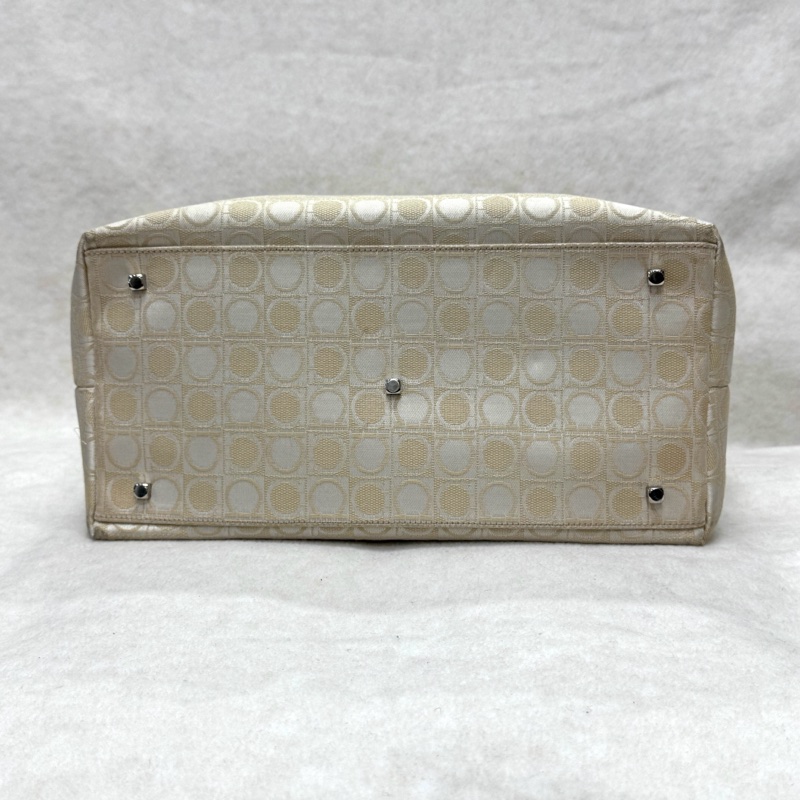 Ferragamo拉菲格慕白老花腋下包-11