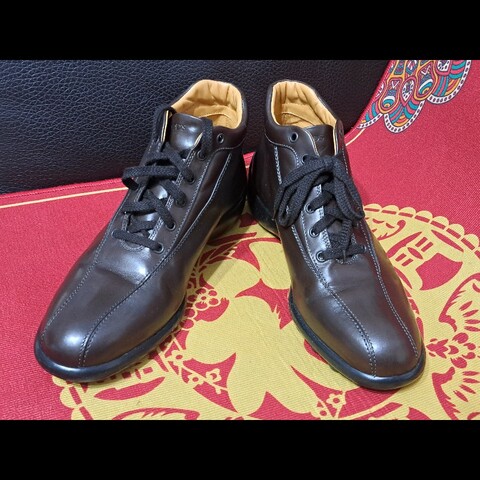 原價2萬8千／只試穿1次／TOD'S男鞋／26.5cm（8號半／歐碼42）
