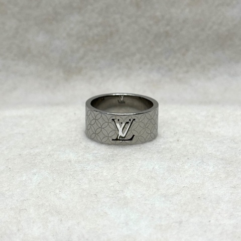 LV鏤空logo戒指