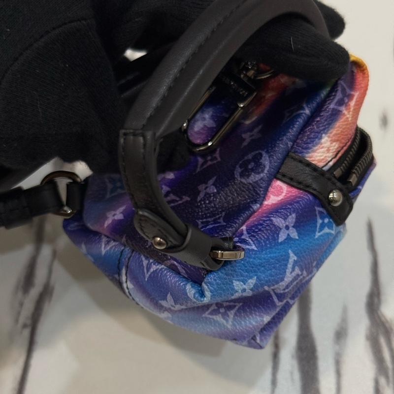 Lv幻彩超迷你後背包吊飾🌈 2021秋季限定-9