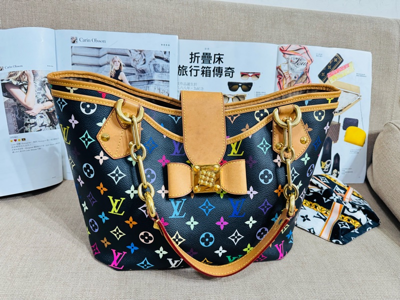 售二手真品 LV M40304 Annie黑彩蝴蝶結單肩包-0