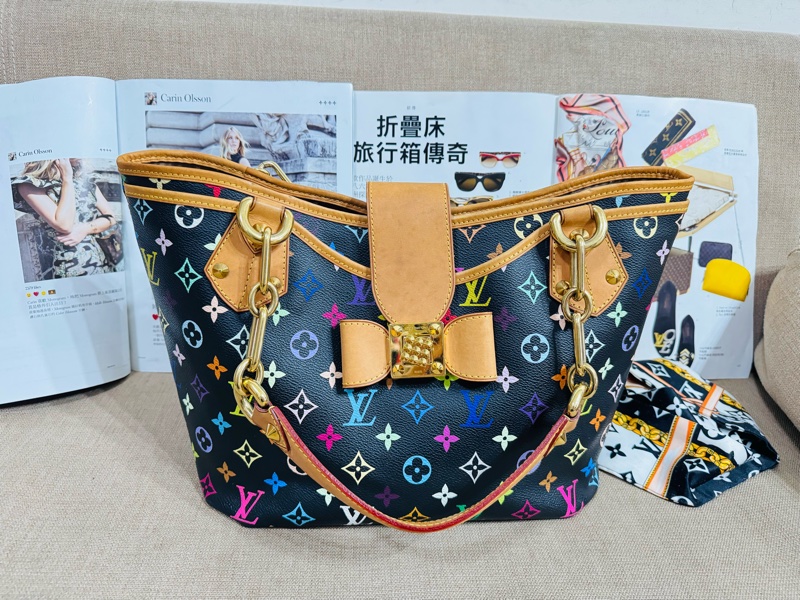 售二手真品 LV M40304 Annie黑彩蝴蝶結單肩包-5