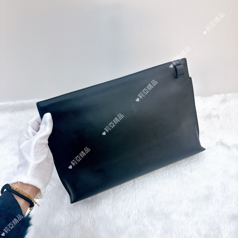 莉亞精品♡ Loewe 蝙蝠手拿包 黑 二手美品-3