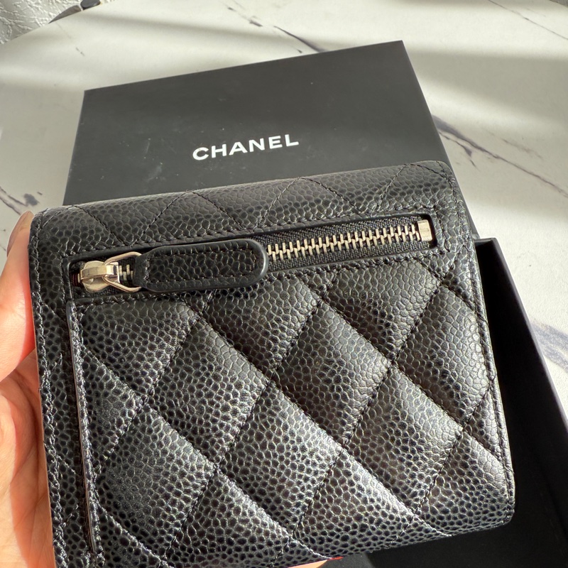 Chanel 三折荔枝短夾 都沒用-6