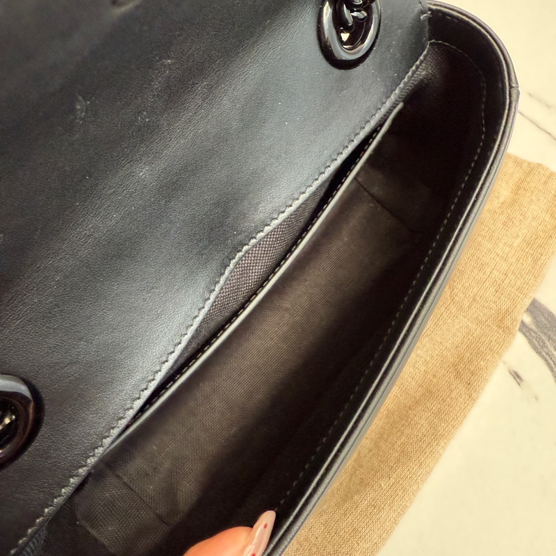 Gucci marmont 全黑22斜背包-11