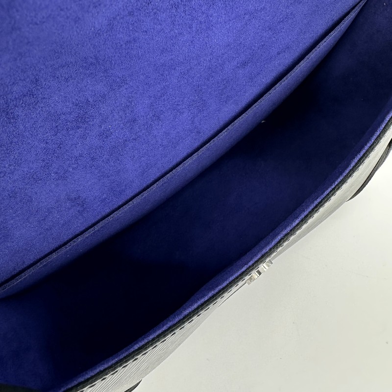 黑色Lv法棍包-10