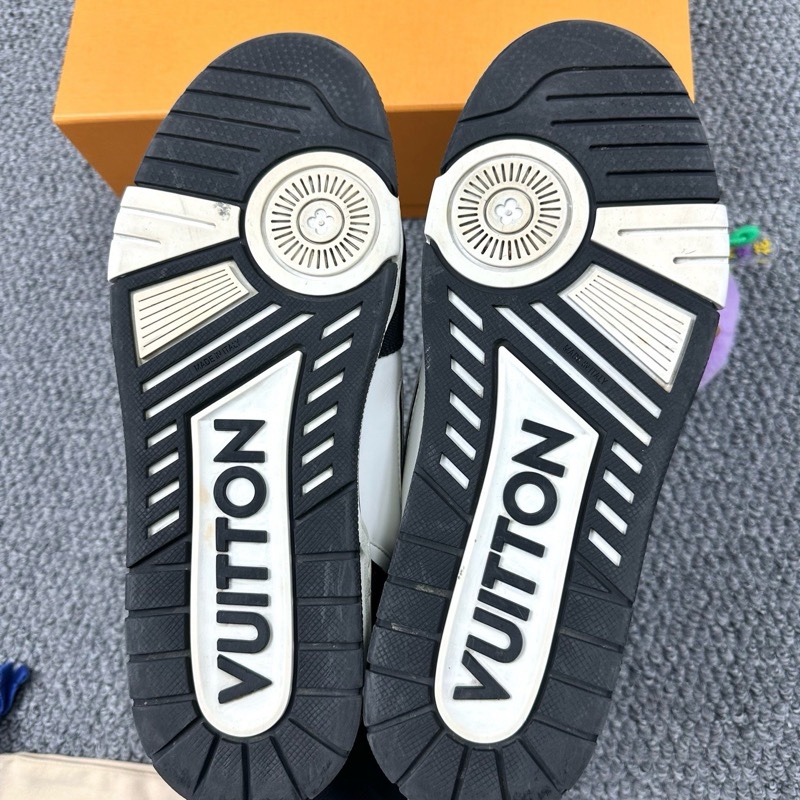 98新Louis Vuitton lv黑白熊貓魔術貼休閒板鞋 42.5碼-7