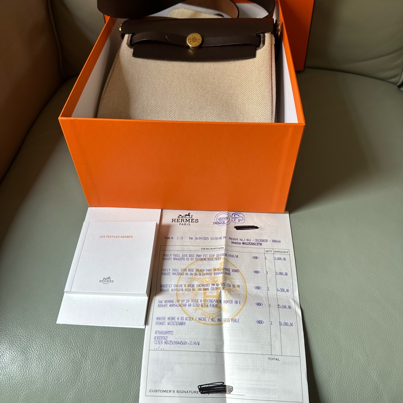 📍99新9月票K刻 愛馬仕mini herbag 烏木色 金扣K刻-1