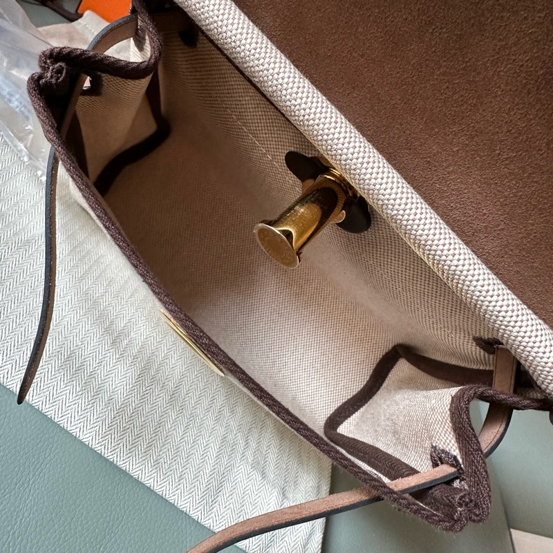 📍99新9月票K刻 愛馬仕mini herbag 烏木色 金扣K刻-6