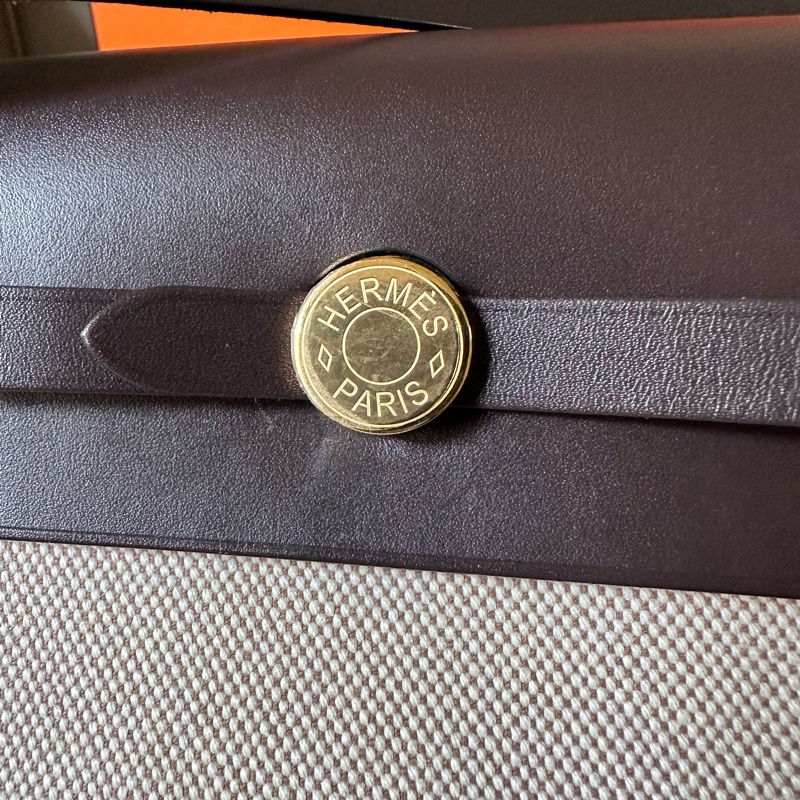 📍99新9月票K刻 愛馬仕mini herbag 烏木色 金扣K刻-10