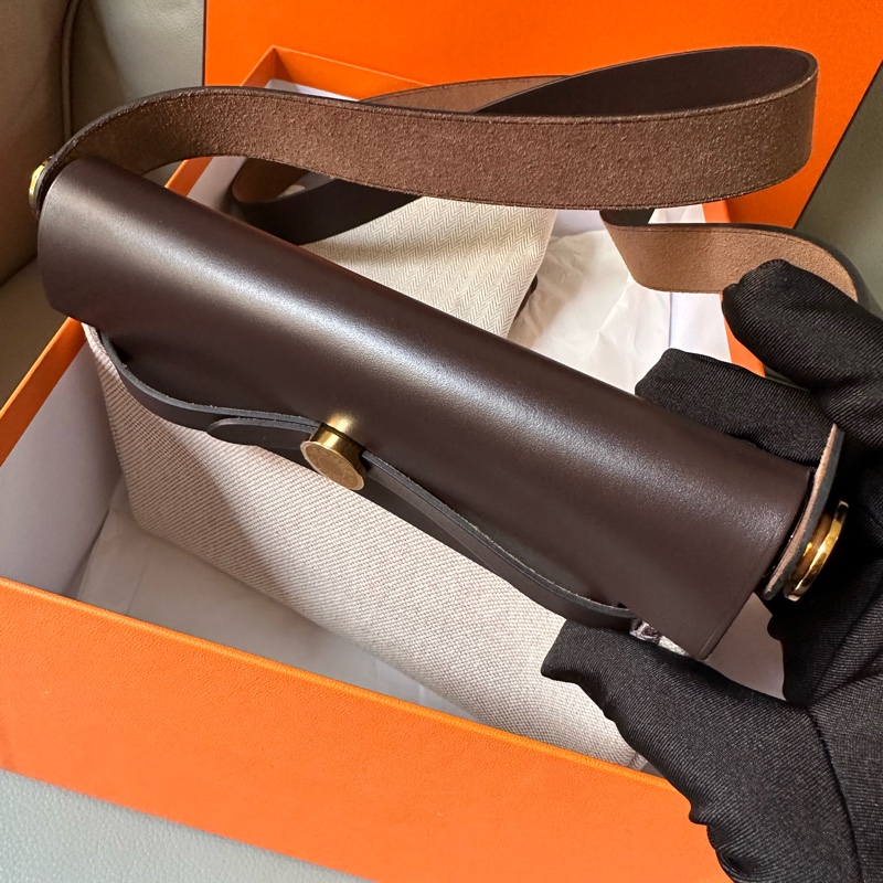 📍99新9月票K刻 愛馬仕mini herbag 烏木色 金扣K刻-11