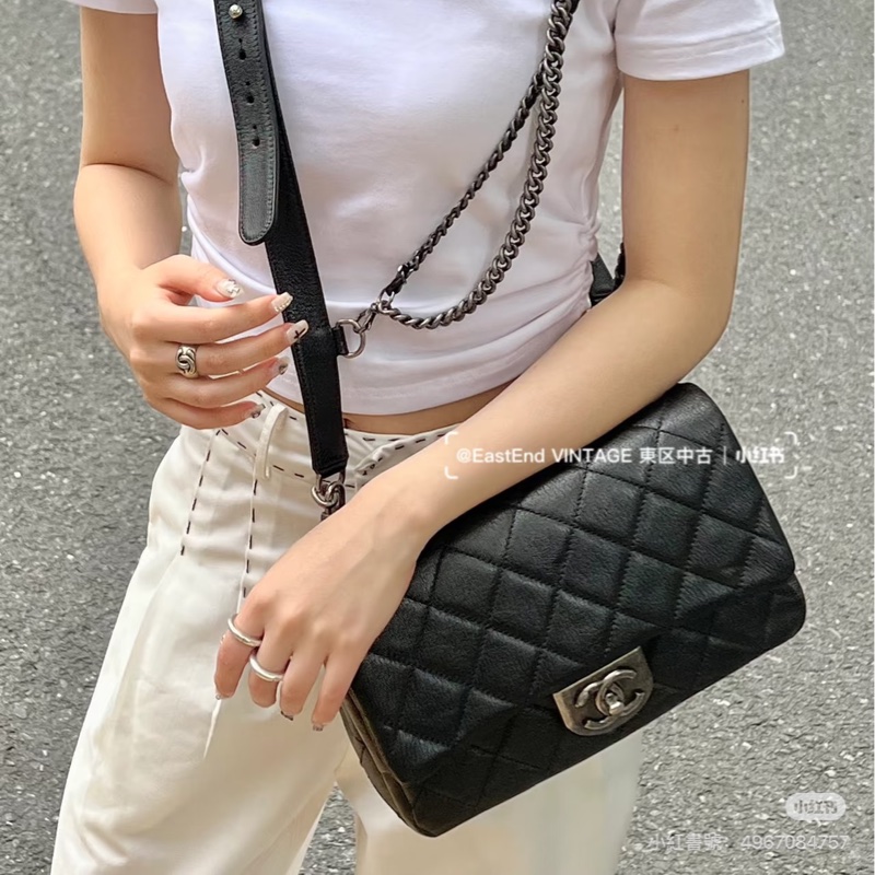 99新全配 秀款❤️ 香奈兒 #黑銀 #荔枝紋牛皮 #cf25 雙鏈條 流浪 #鎖頭包-1