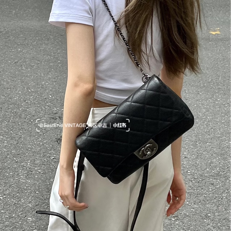 99新全配 秀款❤️ 香奈兒 #黑銀 #荔枝紋牛皮 #cf25 雙鏈條 流浪 #鎖頭包-3