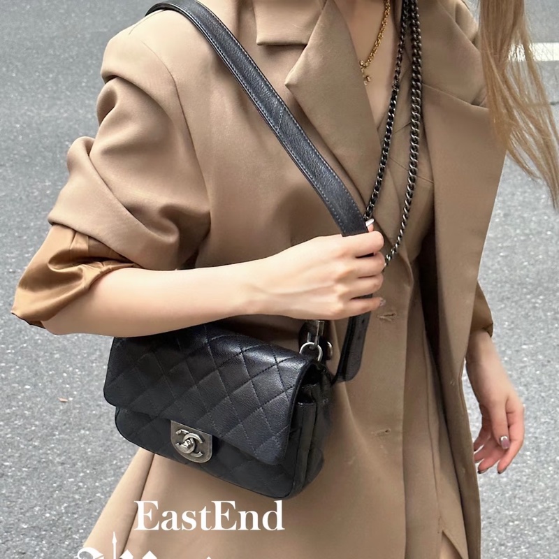 99新全配 秀款❤️ 香奈兒 #黑銀 #荔枝紋牛皮 #cf25 雙鏈條 流浪 #鎖頭包-4