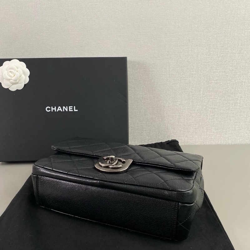 99新全配 秀款❤️ 香奈兒 #黑銀 #荔枝紋牛皮 #cf25 雙鏈條 流浪 #鎖頭包-11