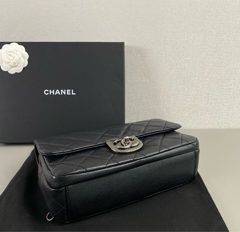 99新全配 秀款❤️ 香奈兒 #黑銀 #荔枝紋牛皮 #cf25 雙鏈條 流浪 #鎖頭包-12