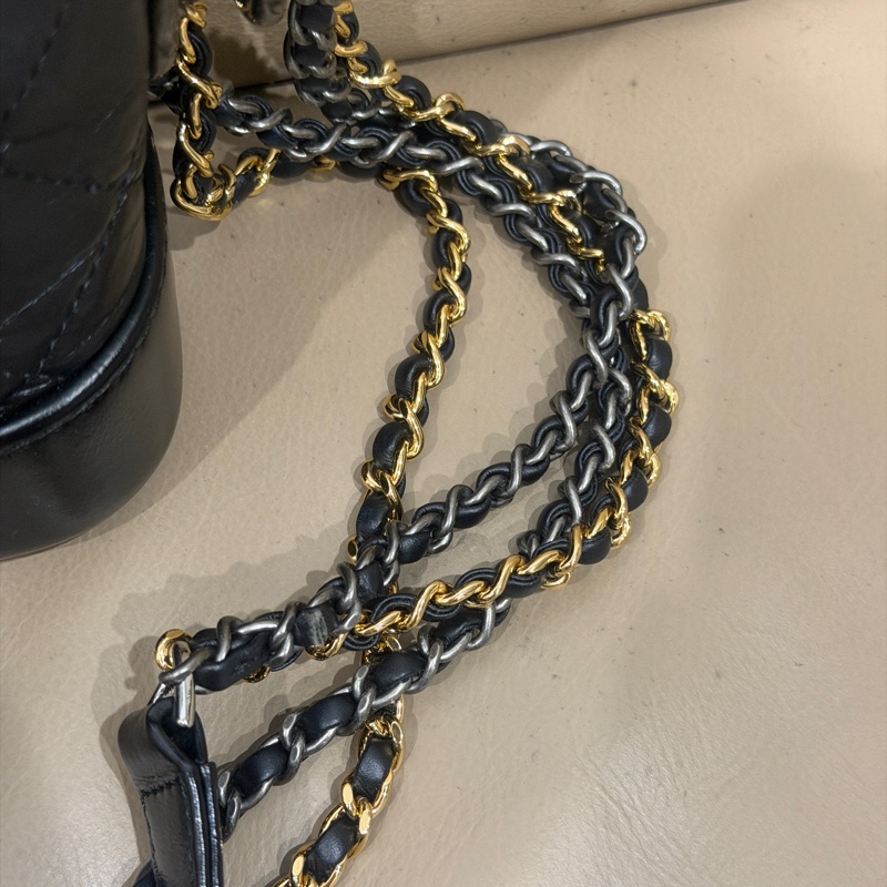 99新全配🈶保卡❤️ 香奈兒 #黑金 #流浪包 #小號 #garbrielle-5