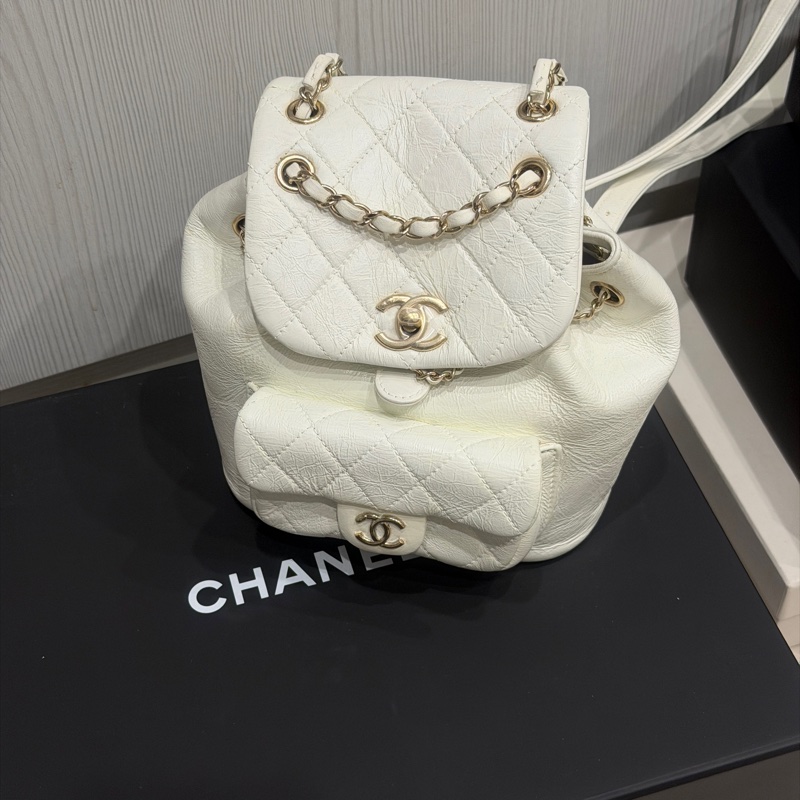 全配芯片帶膜🈶️台灣購證 #香奈兒 #奶油白 #油蠟牛皮 #duma #雙肩包-9