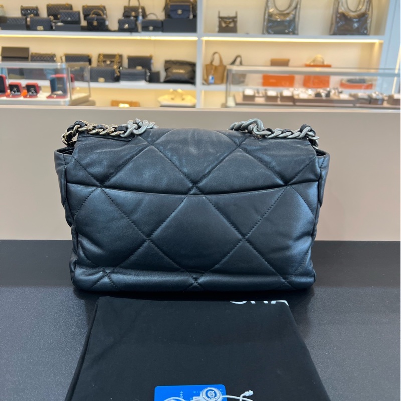 99新22年芯片款Chanel香奈兒19bag黑銀中號鏈條包-1