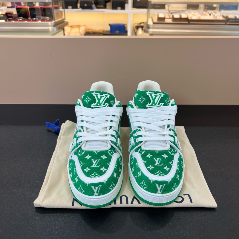 全新LV路易威登Trainer綠色滿印植絨運動鞋板鞋男女通用 尺碼42碼-0