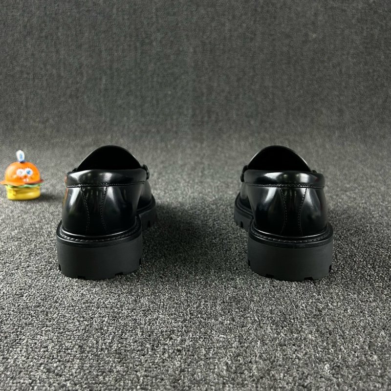 Celine黑色流蘇樂福鞋 尺碼36 整體成色不錯-4