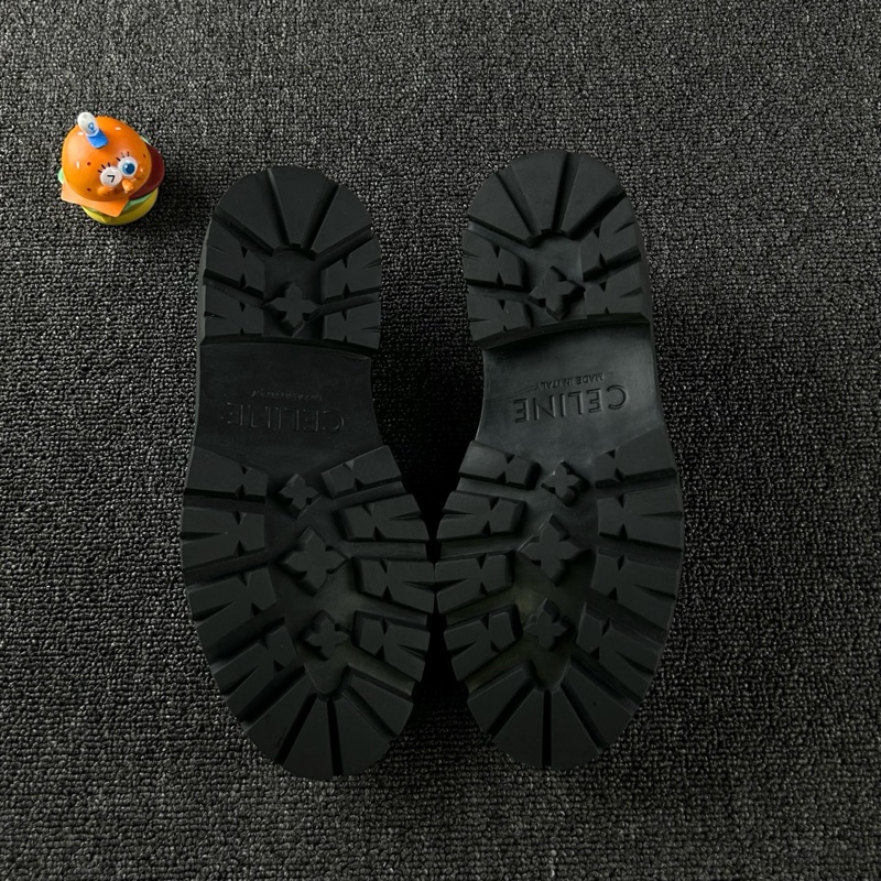 Celine黑色流蘇樂福鞋 尺碼36 整體成色不錯-5