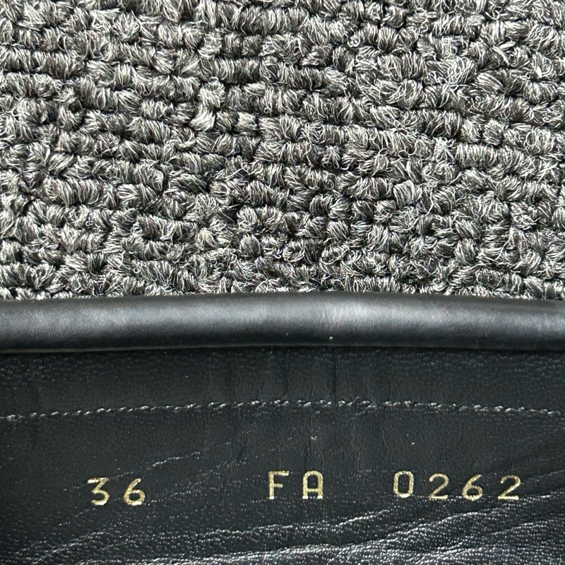 Celine黑色流蘇樂福鞋 尺碼36 整體成色不錯-6