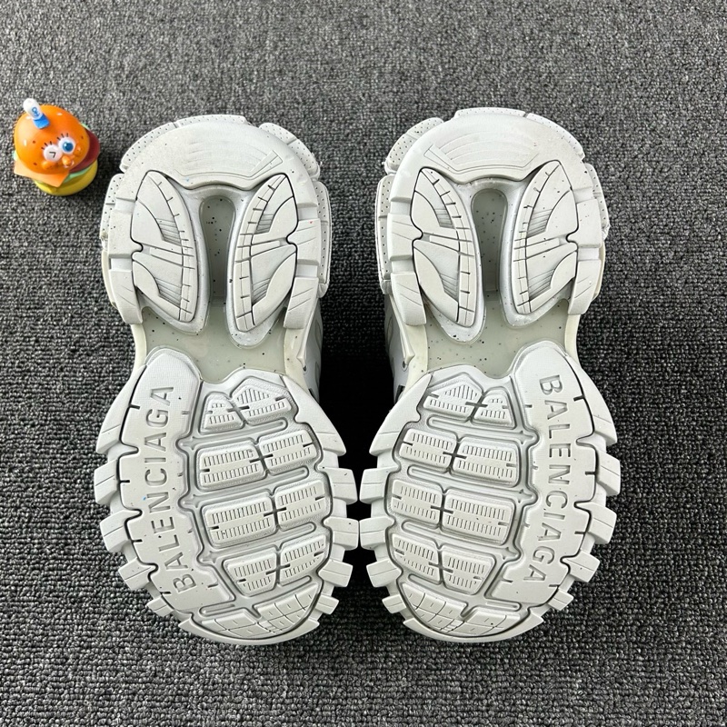 款式:Balenciaga巴黎世家Track老爹鞋 尺碼:35 整體成色不錯-6