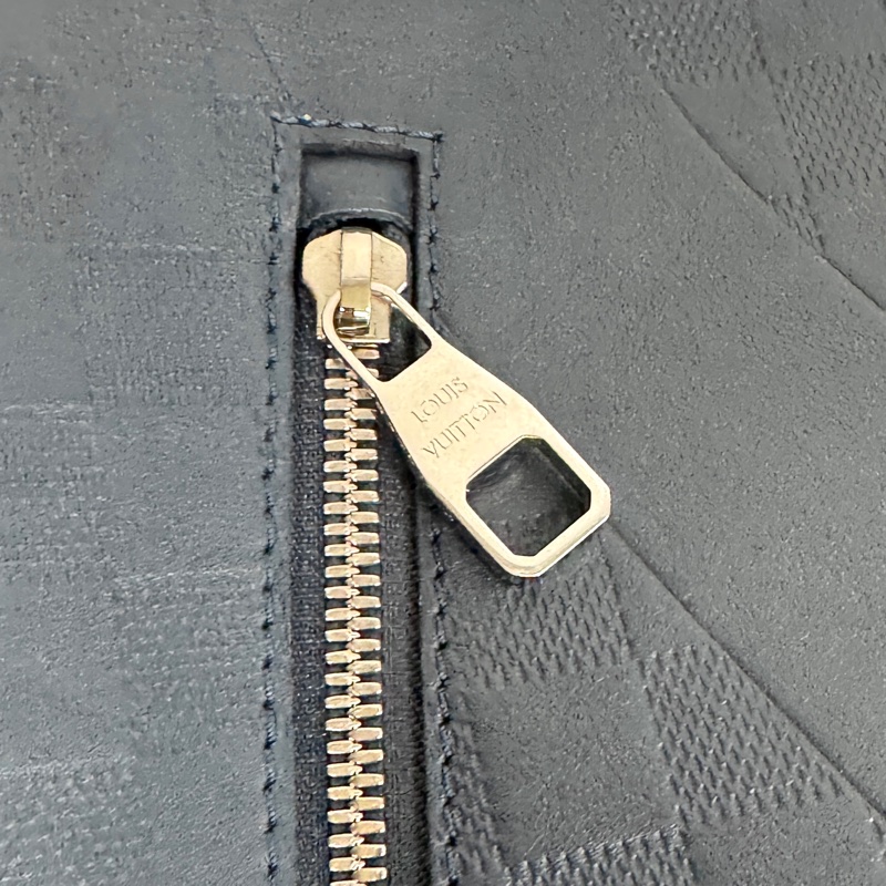 LV海軍藍牛皮棋盤格Mick pm斜背包N41637-20