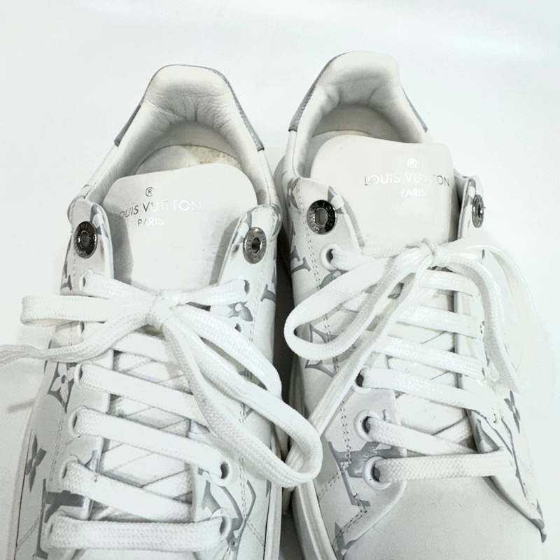 LV白拚銀LOGO Time Out運動鞋-13