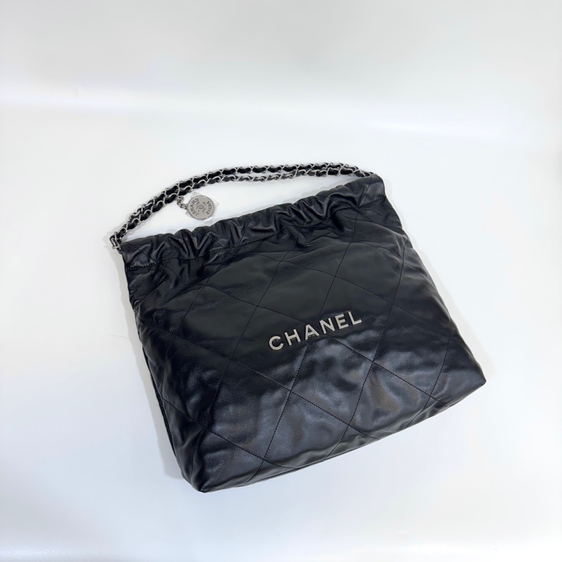 🕯️近全新香奈兒22包CHANEL黑銀中號油蠟牛皮22包/AS3261/垃圾袋-1