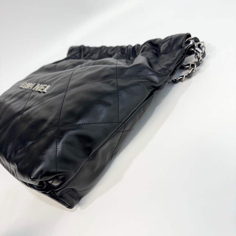 🕯️近全新香奈兒22包CHANEL黑銀中號油蠟牛皮22包/AS3261/垃圾袋-3