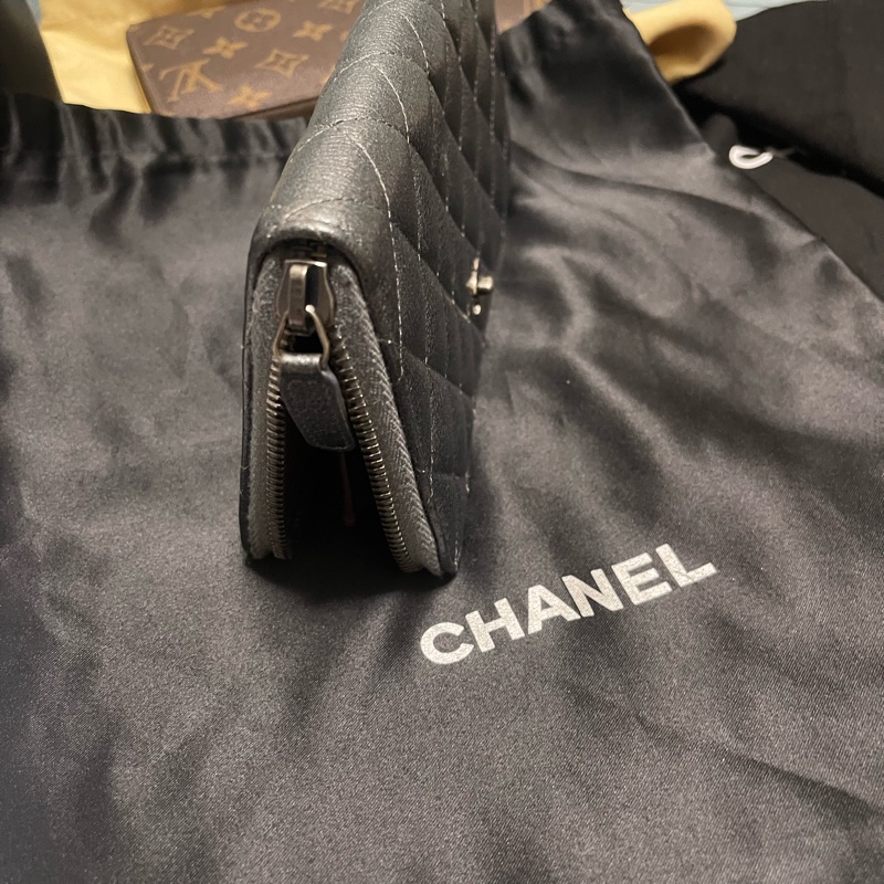 CHANEL ZIPPER WALLET-1